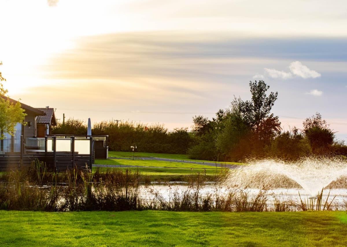 فندق Seven Springs Llanon المظهر الخارجي الصورة